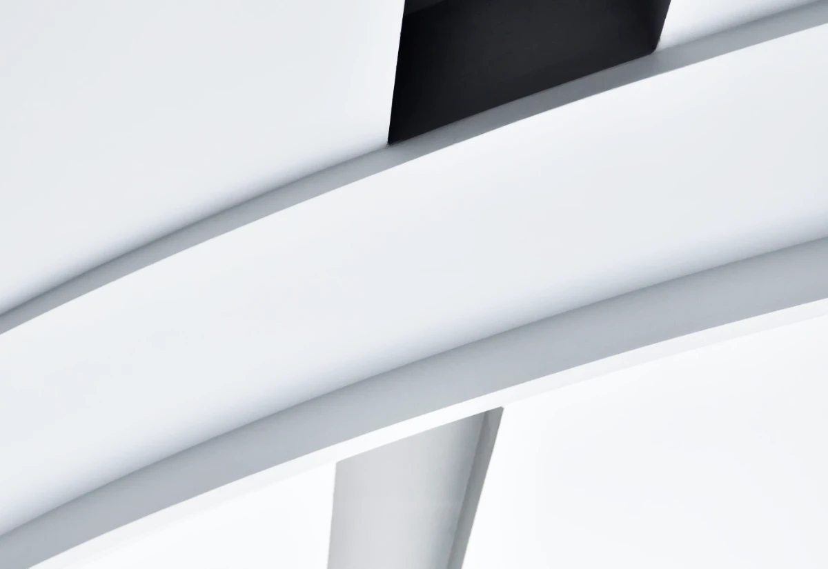 Individuelle Sonderanfertigung maßgenauer Profilschnitte und Rundformen für Restaurationen und Neugestaltungen bei TopStuck in Linz.